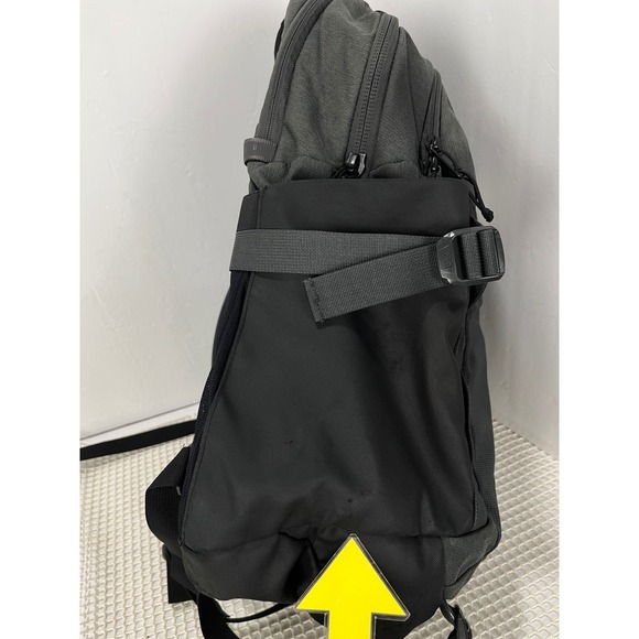 The North Face Recon Backpack Gray Black Travel Bag - Picture 12 of 14